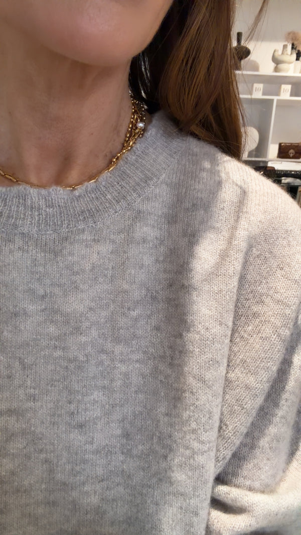 Jumper 1234 Cashmere Distressed  Crew Pale Grey