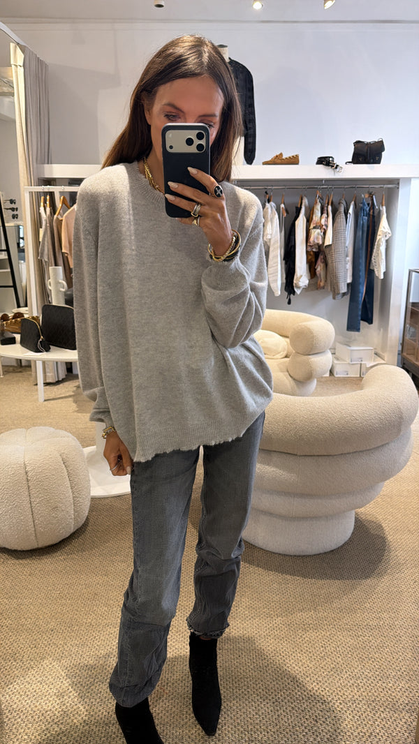 Jumper 1234 Cashmere Distressed  Crew Pale Grey