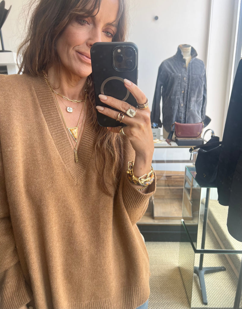 Xirena Jodie V Neck Cashmere Sweater in Haystack