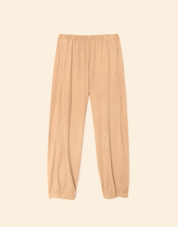 Xirenna Hemming Sweatpants in Saddle